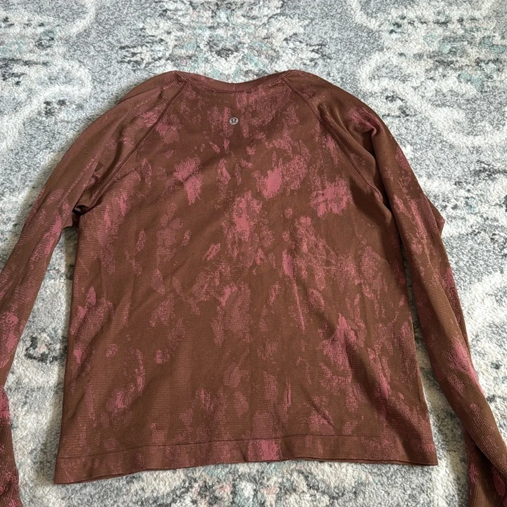 Lululemon Swiftly Tech Long Sleeve Top